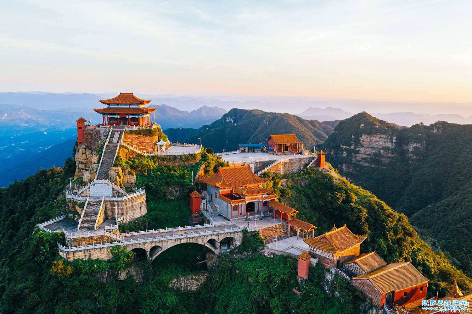 一组绝美图片素材：张家界五雷仙山和万福温泉景区