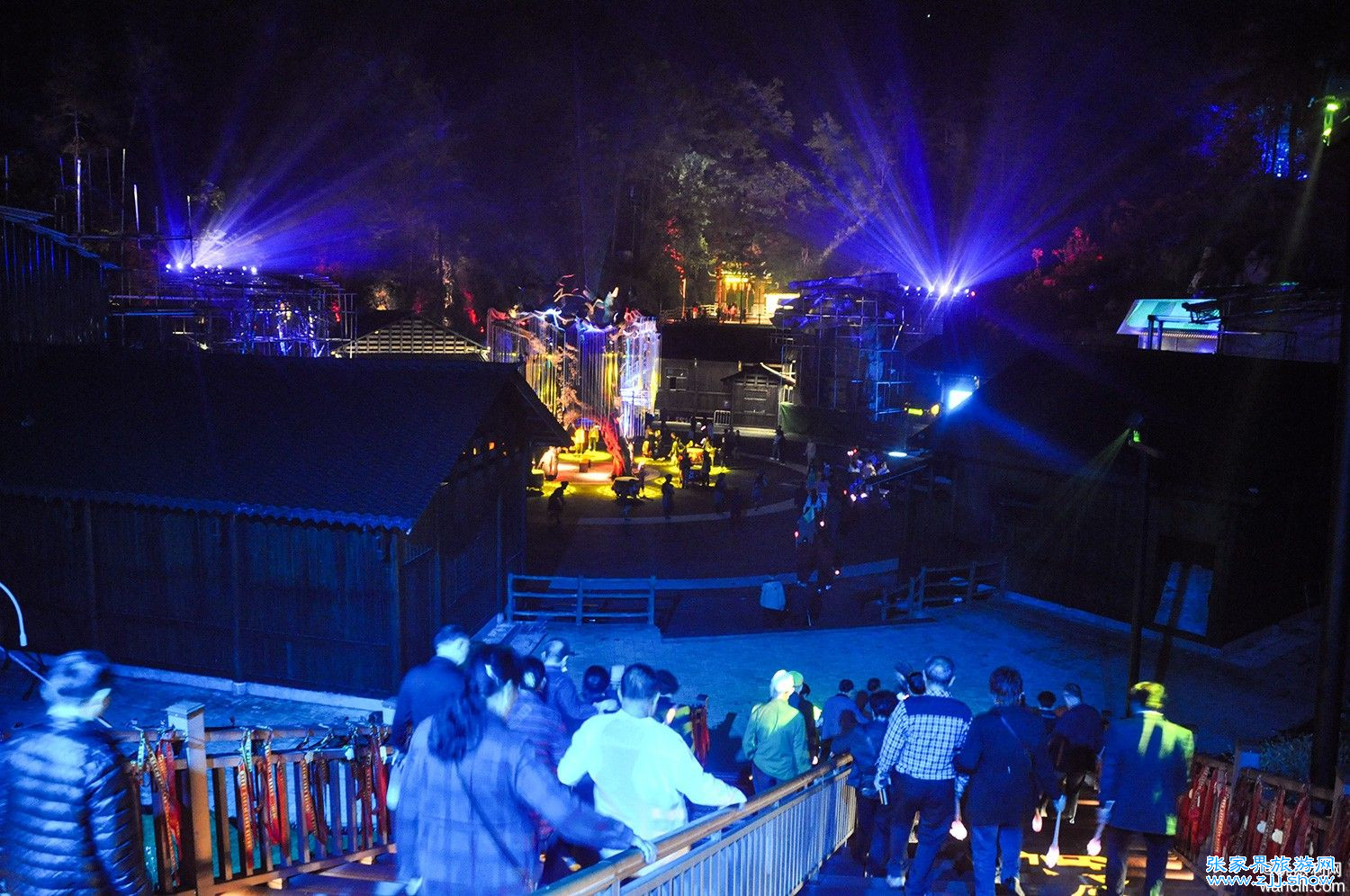 张家界禾田居九歌山鬼夜游景区，节目和光影效果都很棒！