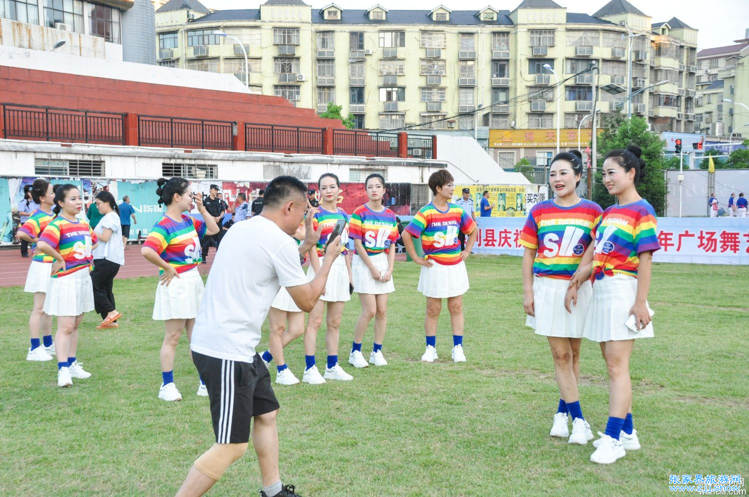 慈利县2024年庆祝新中国成立75周年广场舞艺术拓展表演图集