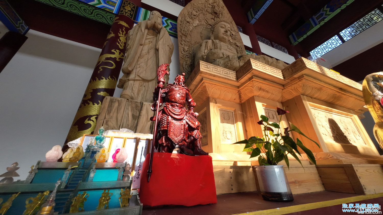 慈利县青山村慈善寺大殿已完工，但离正式开放还有一段距离