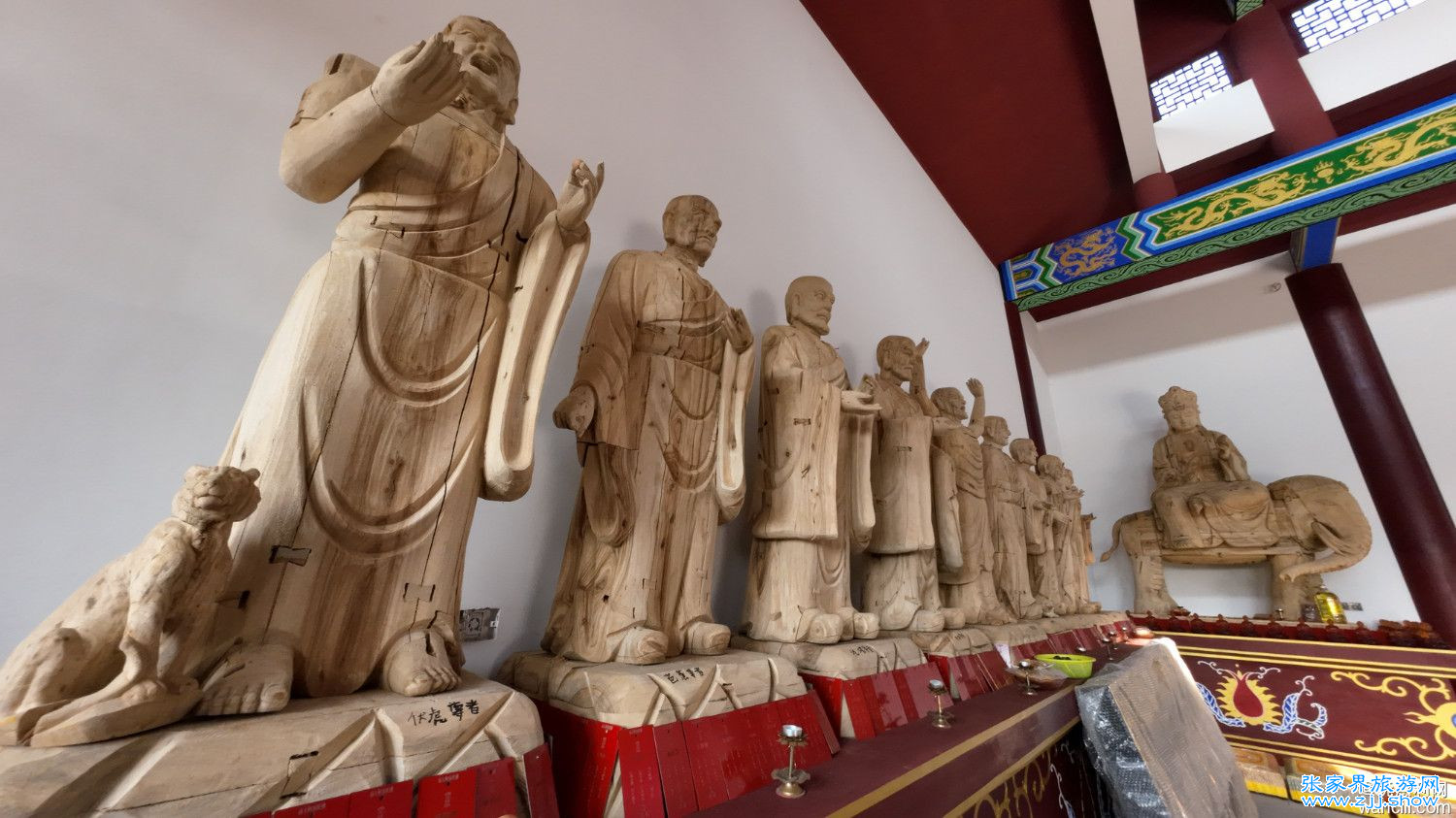 慈利县青山村慈善寺大殿已完工，但离正式开放还有一段距离