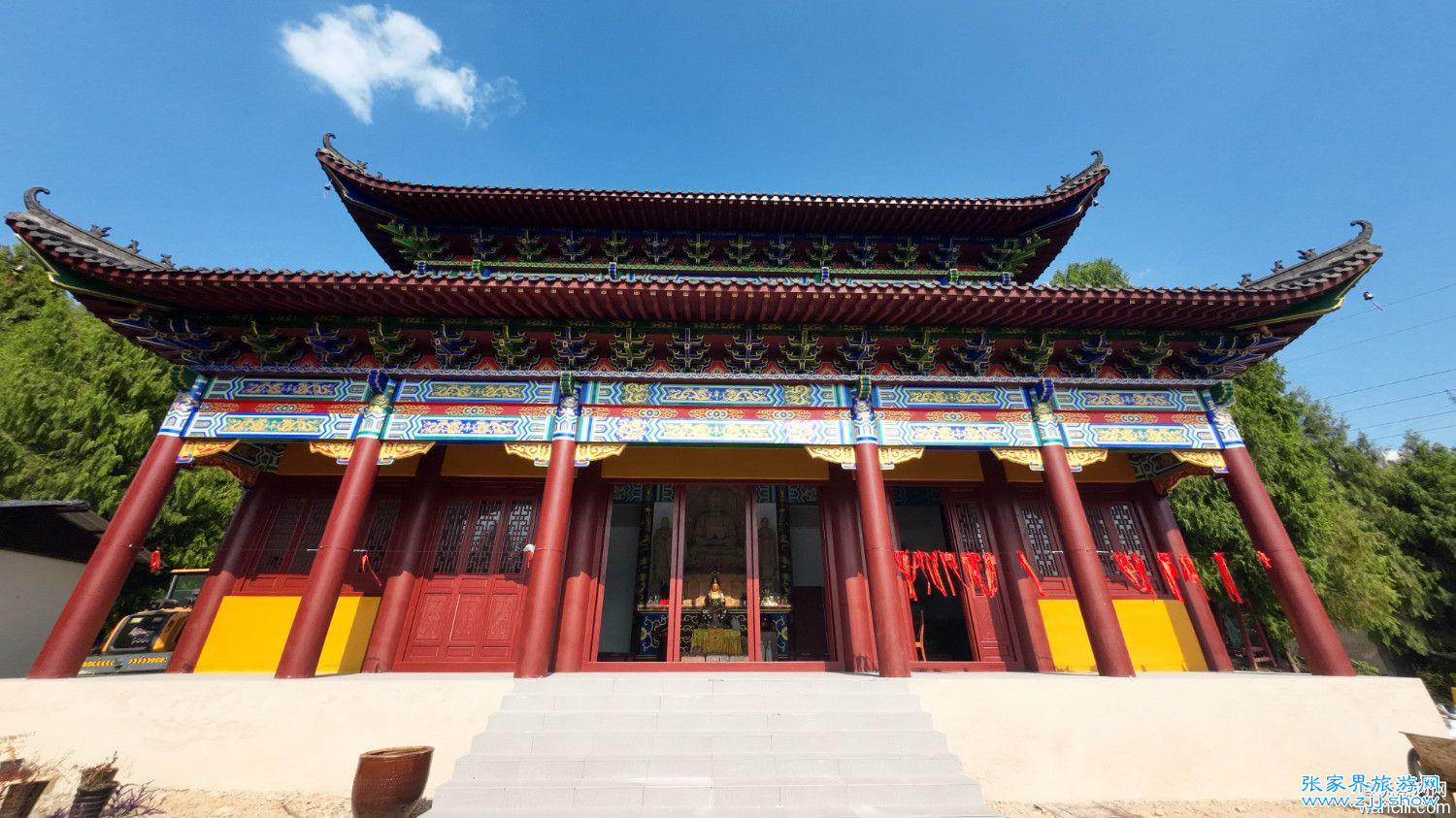慈利县青山村慈善寺大殿已完工，但离正式开放还有一段距离